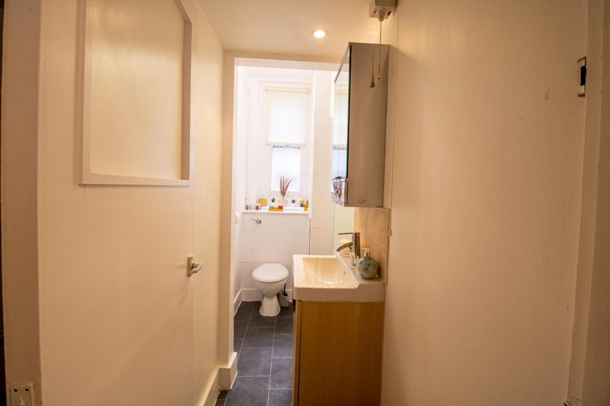 Chic Urban Retreat 1 Bedroom Gem In Covent Garden Лондон Экстерьер фото