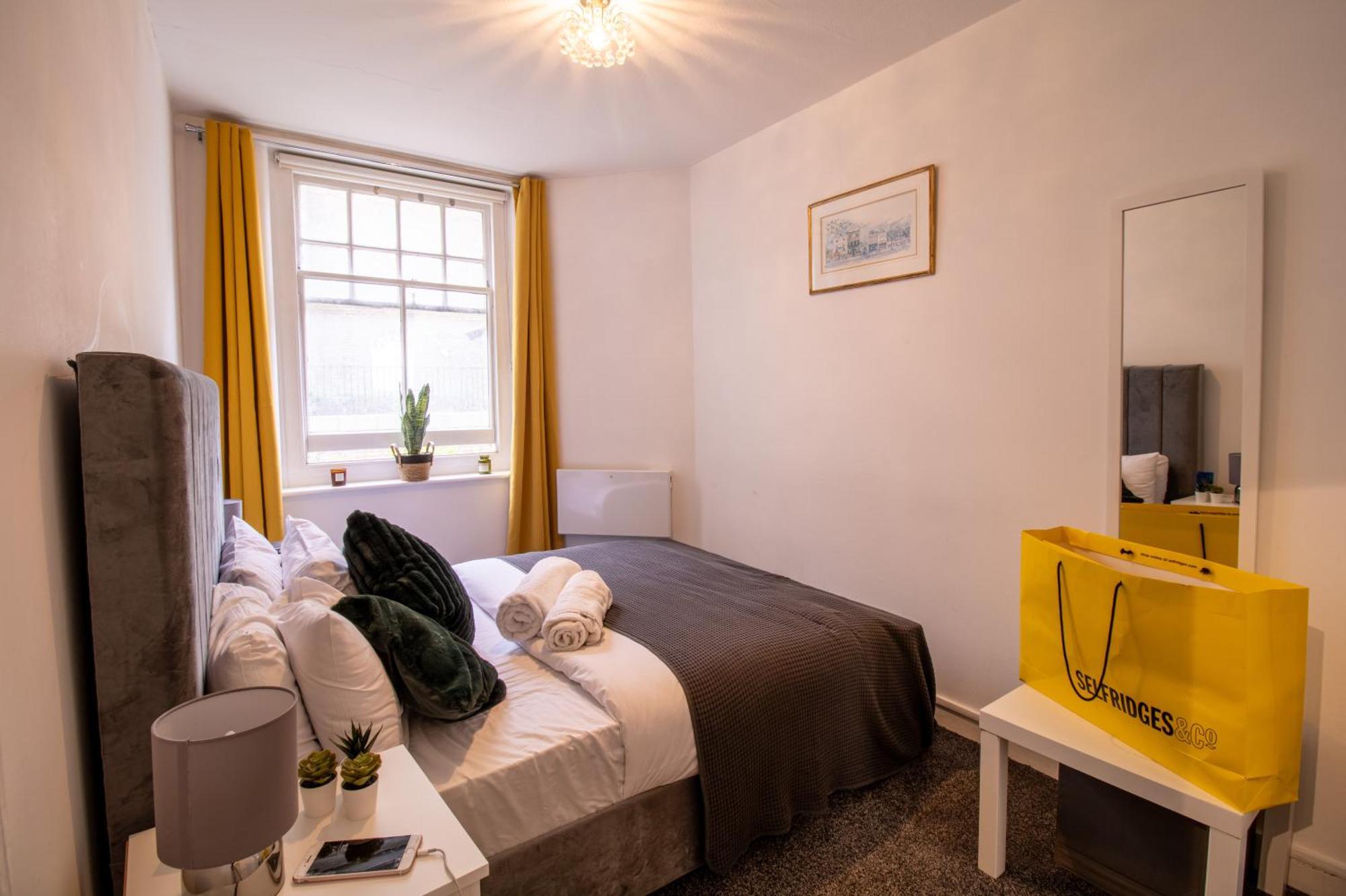 Chic Urban Retreat 1 Bedroom Gem In Covent Garden Лондон Экстерьер фото